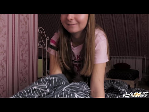 ❤️ Blondie анын BFF анын терең соруп жана анын оозуна сперма алат ❤️ Порно порно ky.shufflesex-com.ru ☑
